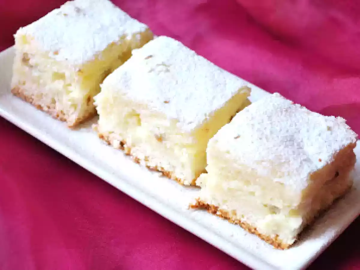 Prajitura turnata cu branza sau mere - poza 18