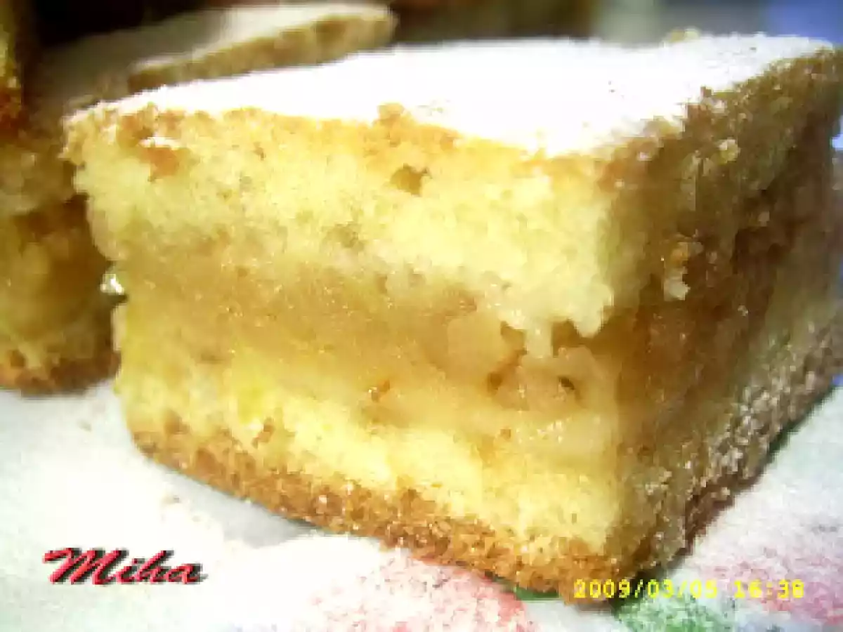 Prajitura turnata cu mere - poza 2