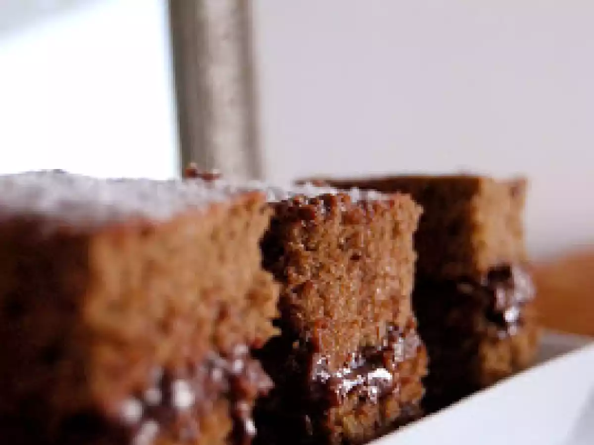 Prajitura Victoria cu cafea si nuci