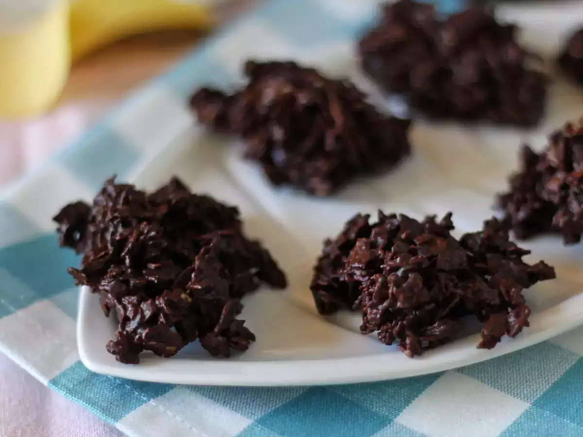 Pringles cu ciocolată sub formă de trandafiri de nisip - poza 3