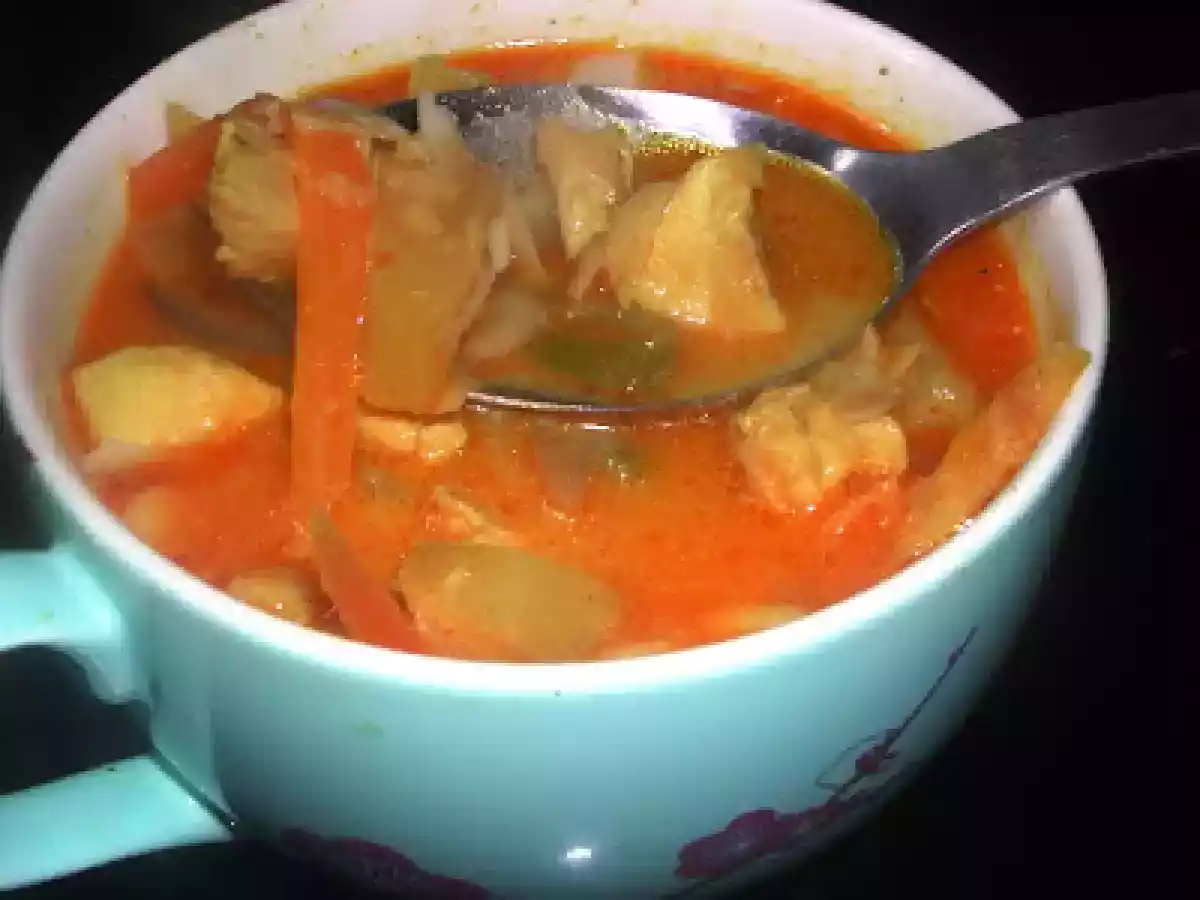 Pui cu ananas si lapte de cocos