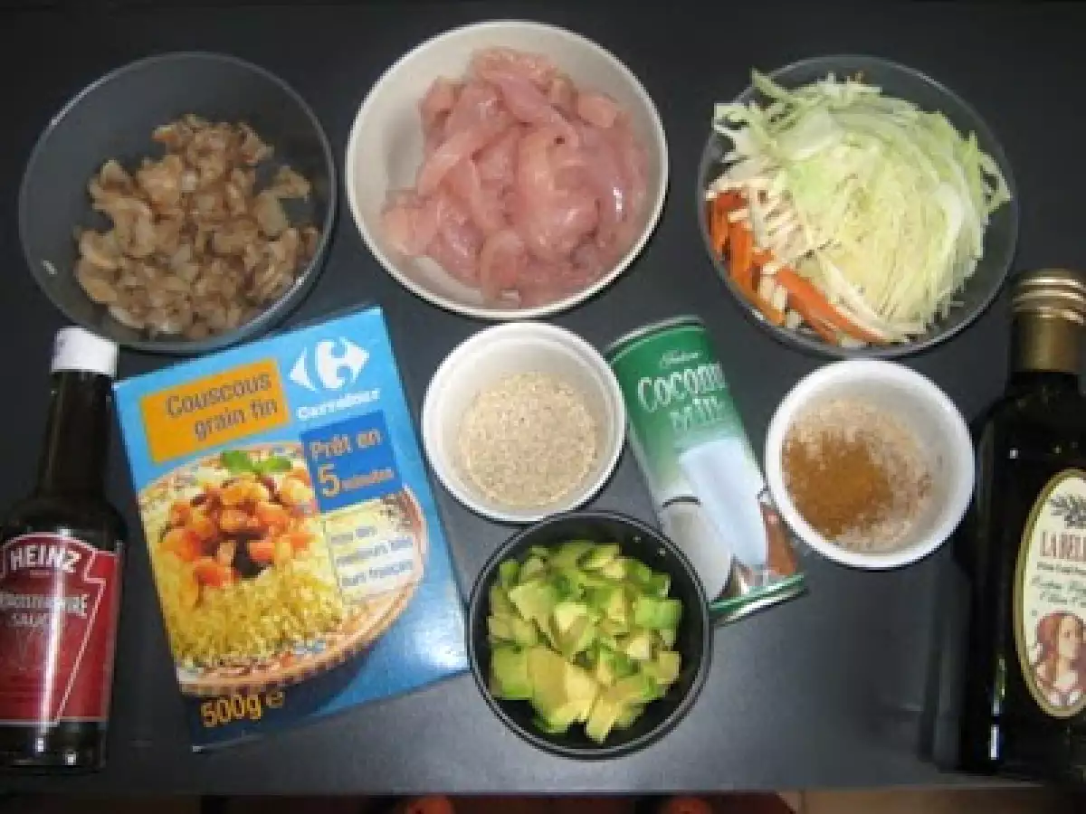 Pui cu avocado si lapte de cocos pe pat de cus cus - poza 2