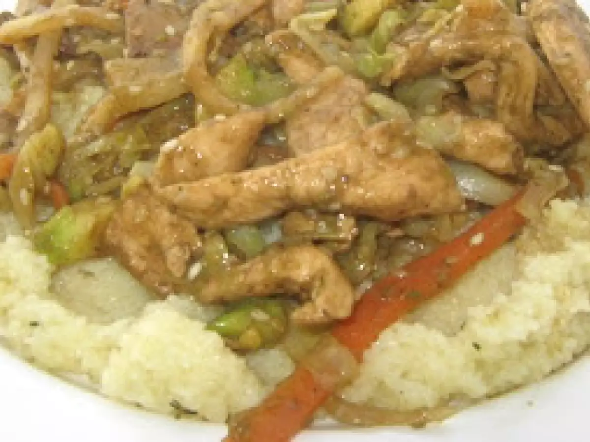 Pui cu avocado si lapte de cocos pe pat de cus cus - poza 12