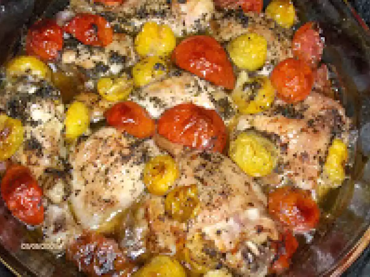 Pui cu busuioc si rosii chery