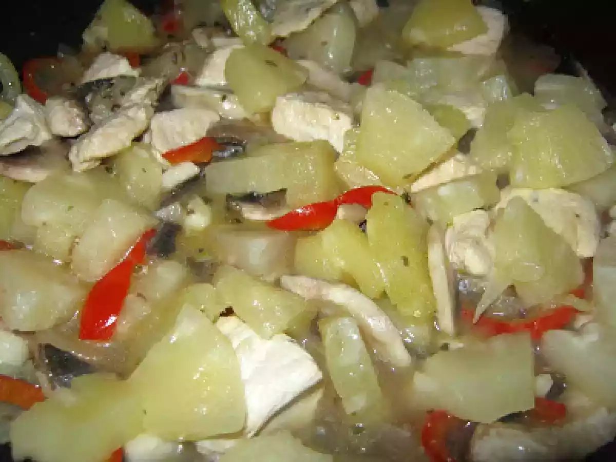 Pui cu ciuperci i ananas în sos dulce-acrior - poza 2