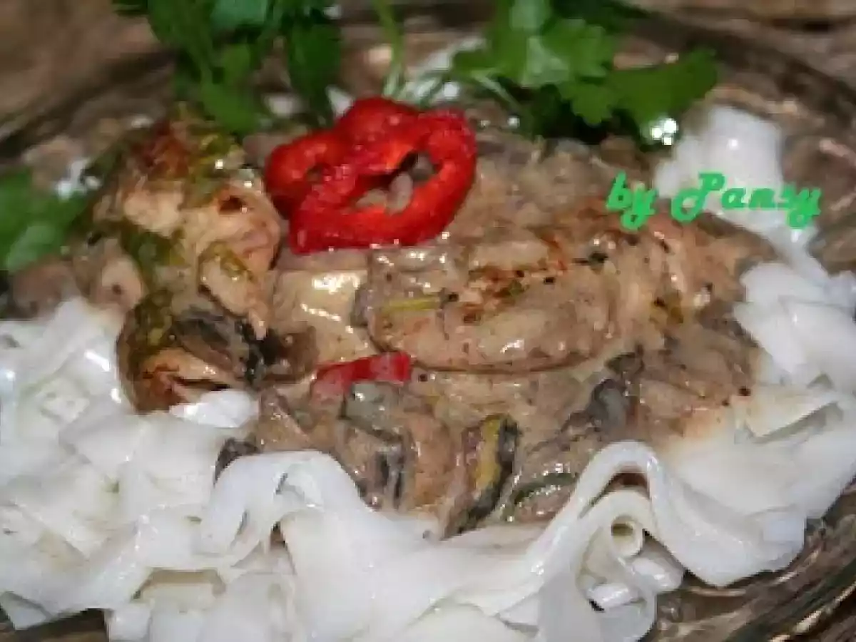 Pui cu ciuperci si sos de mustar