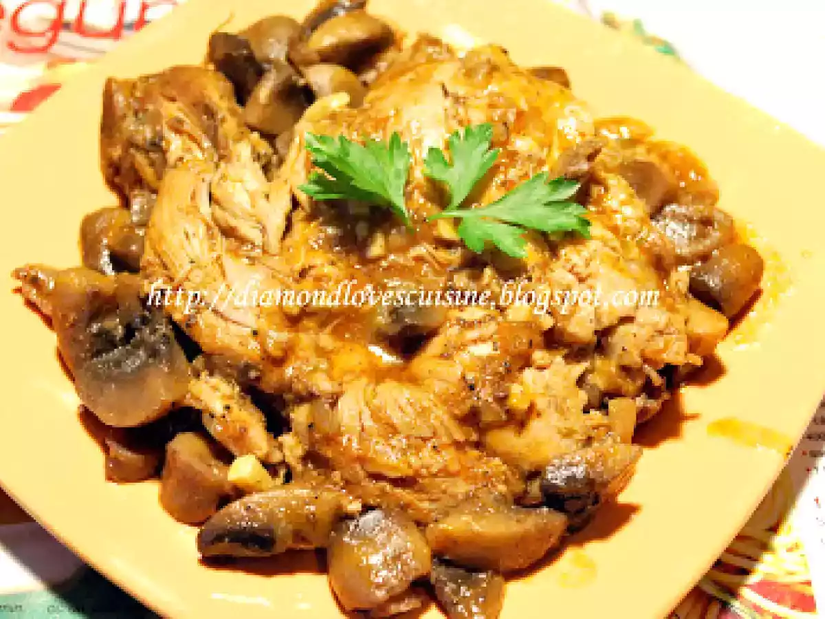 Pui cu ciuperci - tocanita