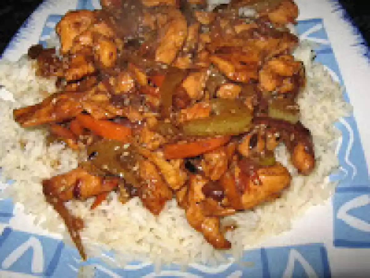 Pui cu legume si orez in stil chinezesc