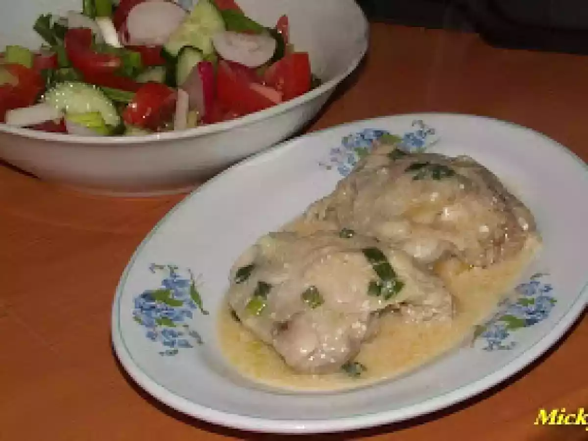 Pui cu sos de branza