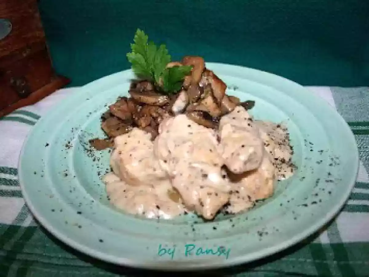 Pui cu sos de busuioc