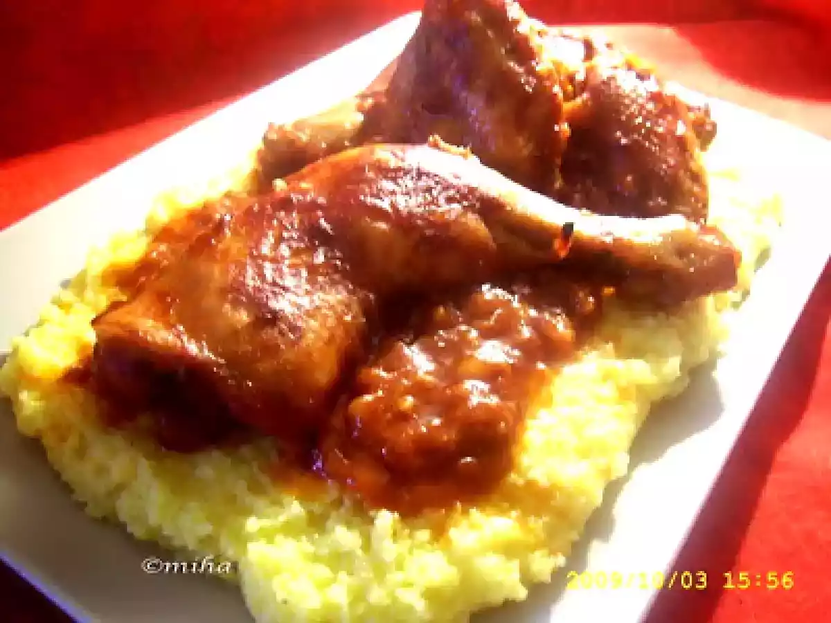 Pui cu sos de rosii si usturoi