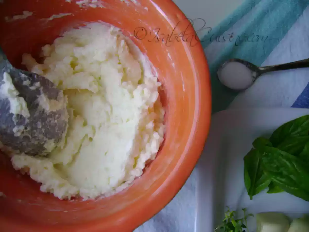 Pui cu unt aromatizat - poza 2