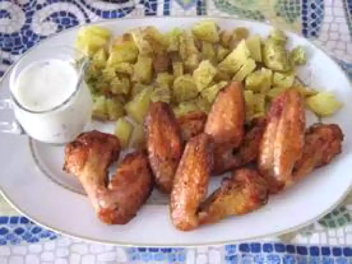 Pui la cuptor cu cartofi natur