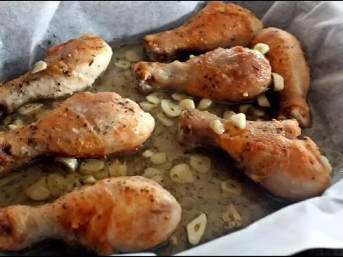 Pui la cuptor, cu usturoi si mamaliguta - poza 2