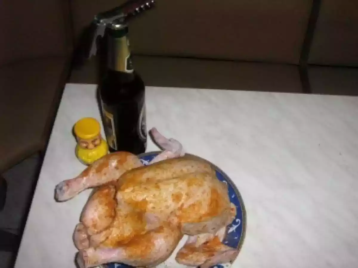 Pui pe sticla cu cartofi si mujdei - poza 4