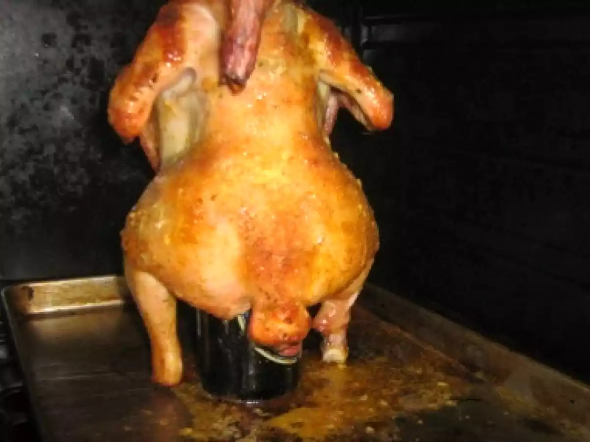 Pui pe sticla cu cartofi si mujdei - poza 6