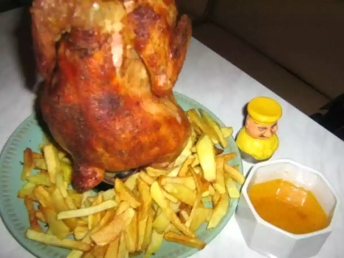 Pui pe sticla cu cartofi si mujdei - poza 9