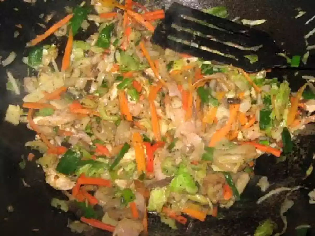 Pui picant cu legume si orez - poza 3