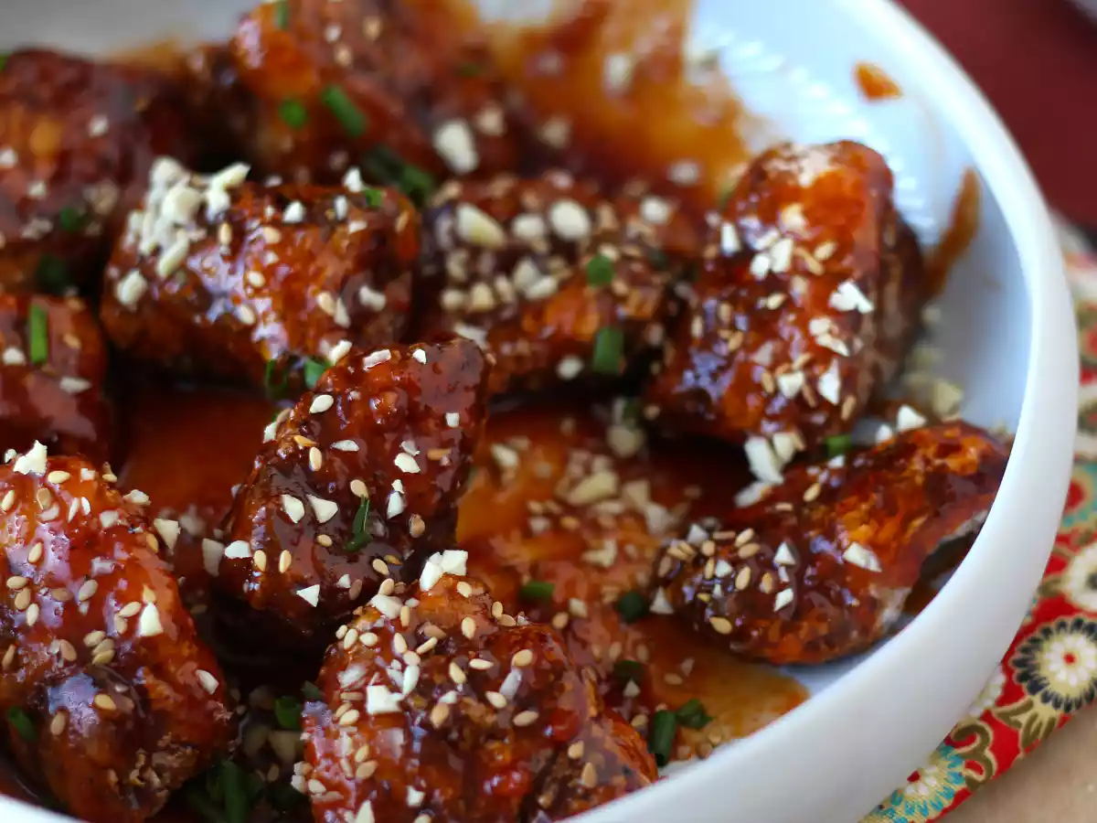 Pui prăjit coreean cu sos picant Gochujang - Dakgangjeong - poza 4