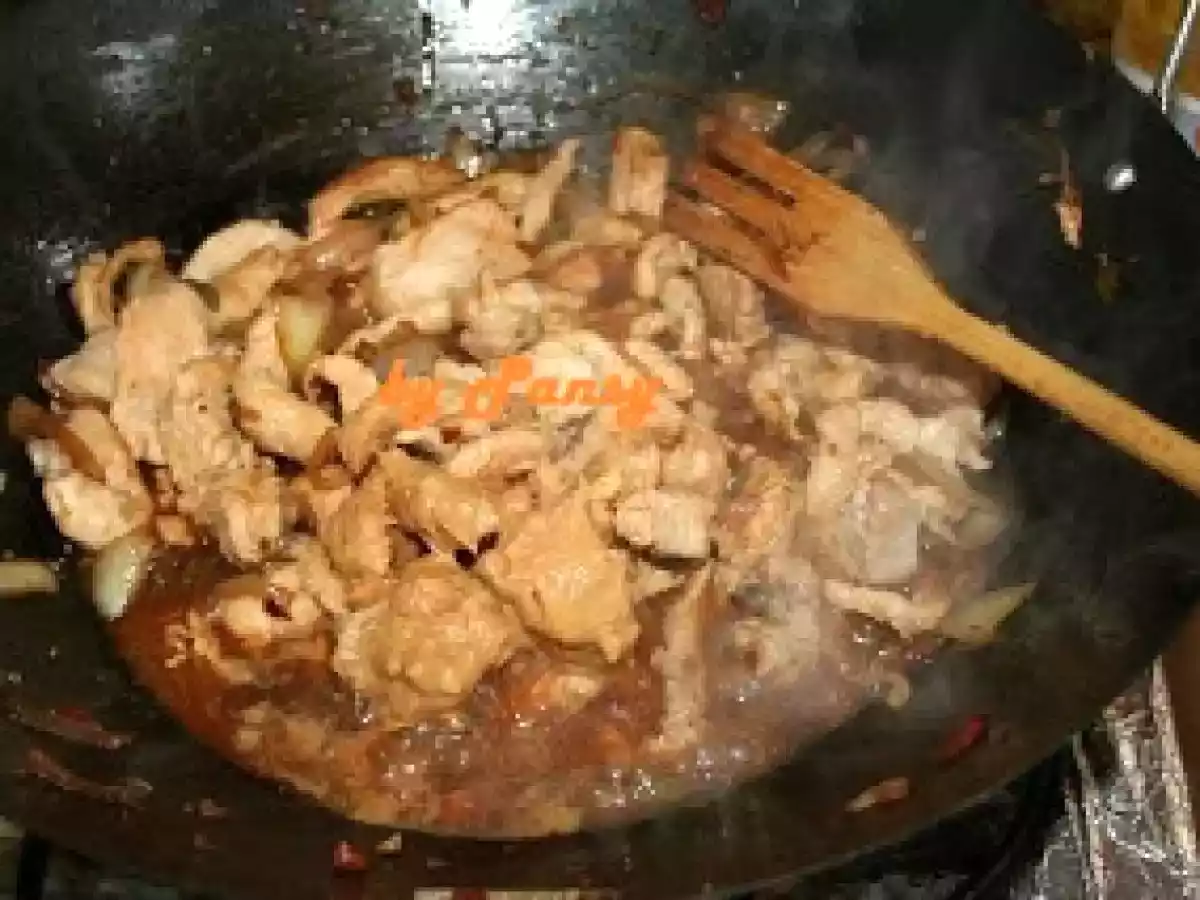 Pui thai cu unt de arahide - poza 4