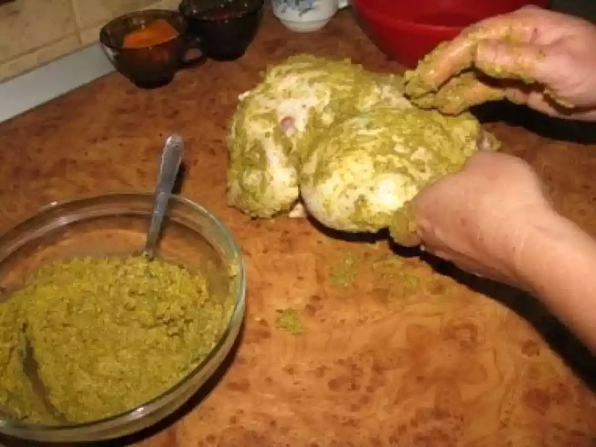 Pui umplut cu legume si fructe picante - poza 4