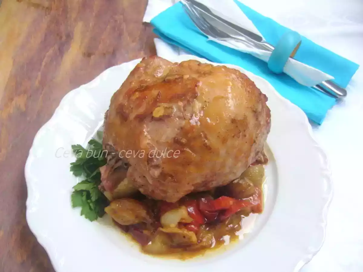 Pulpa de curcan impanat cu usturoi si legume la cuptor - poza 2