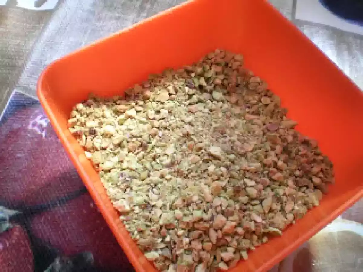 Pulpa de miel in crusta de fistic - poza 4