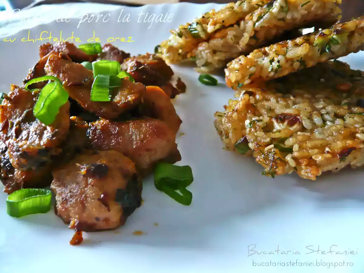 Pulpa de porc la tigaie cu chiftelute de orez