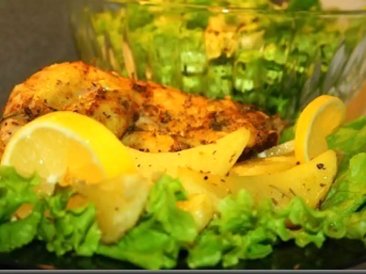 Pulpe de pui cu cartofi la cuptor