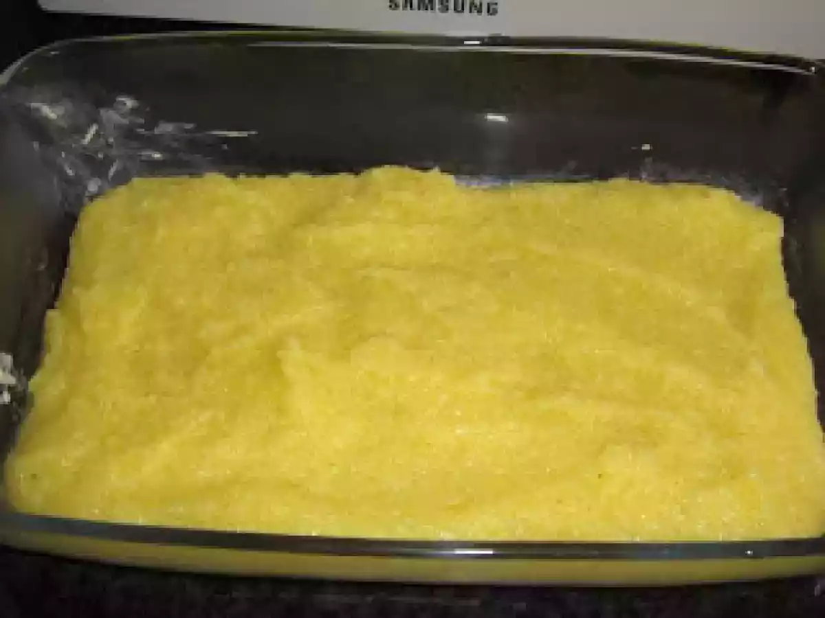 Pulpe de pui cu ciuperci la cuptor si mamaliguta - poza 11