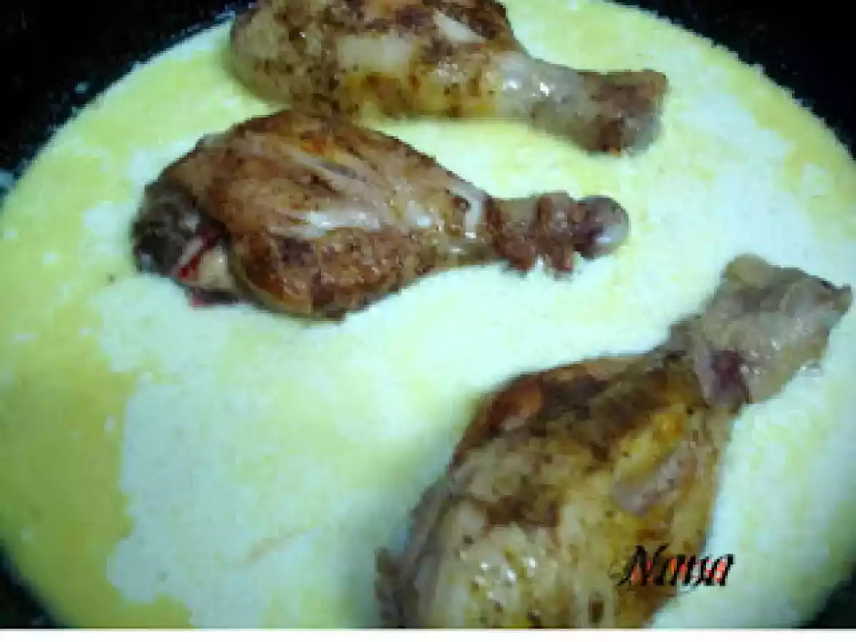 PULPE DE PUI CU SOS DE SMANTANA - poza 5