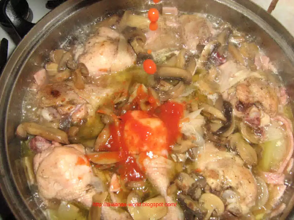 PULPE DE PUI IN SOS PICANT CU GARNITURA DE OREZ - poza 9