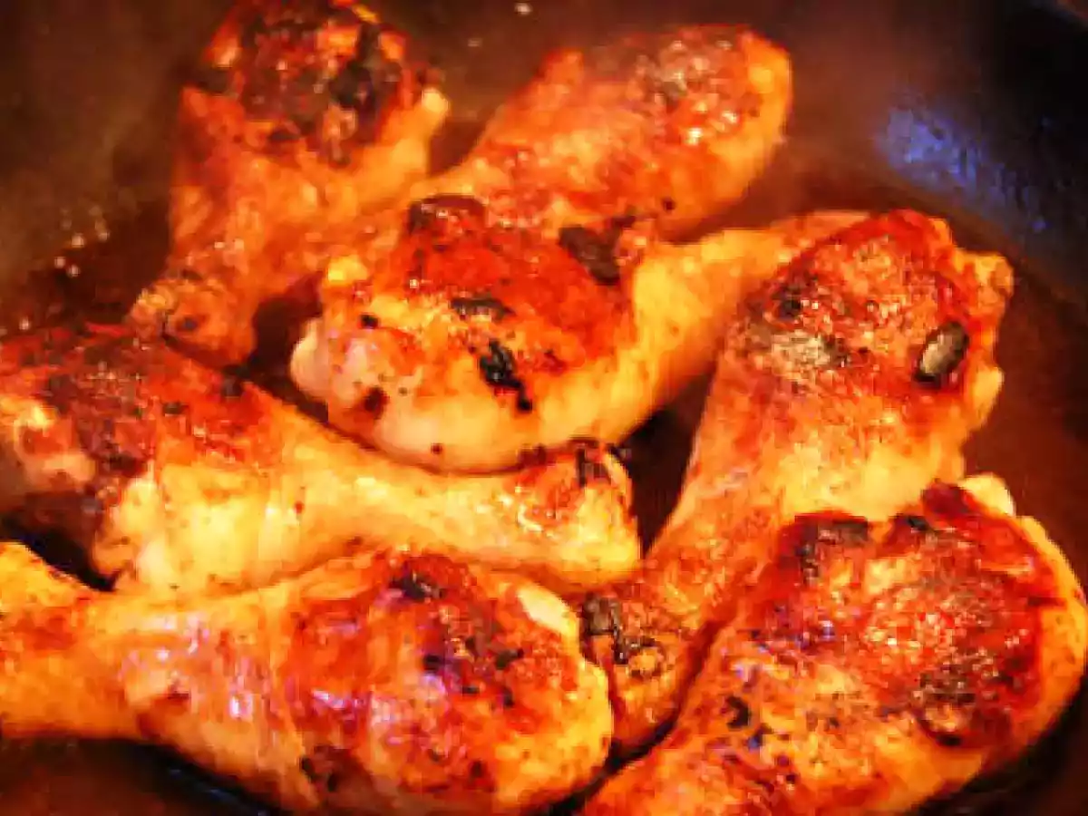 Pulpe de pui marinate in sos worcestershire