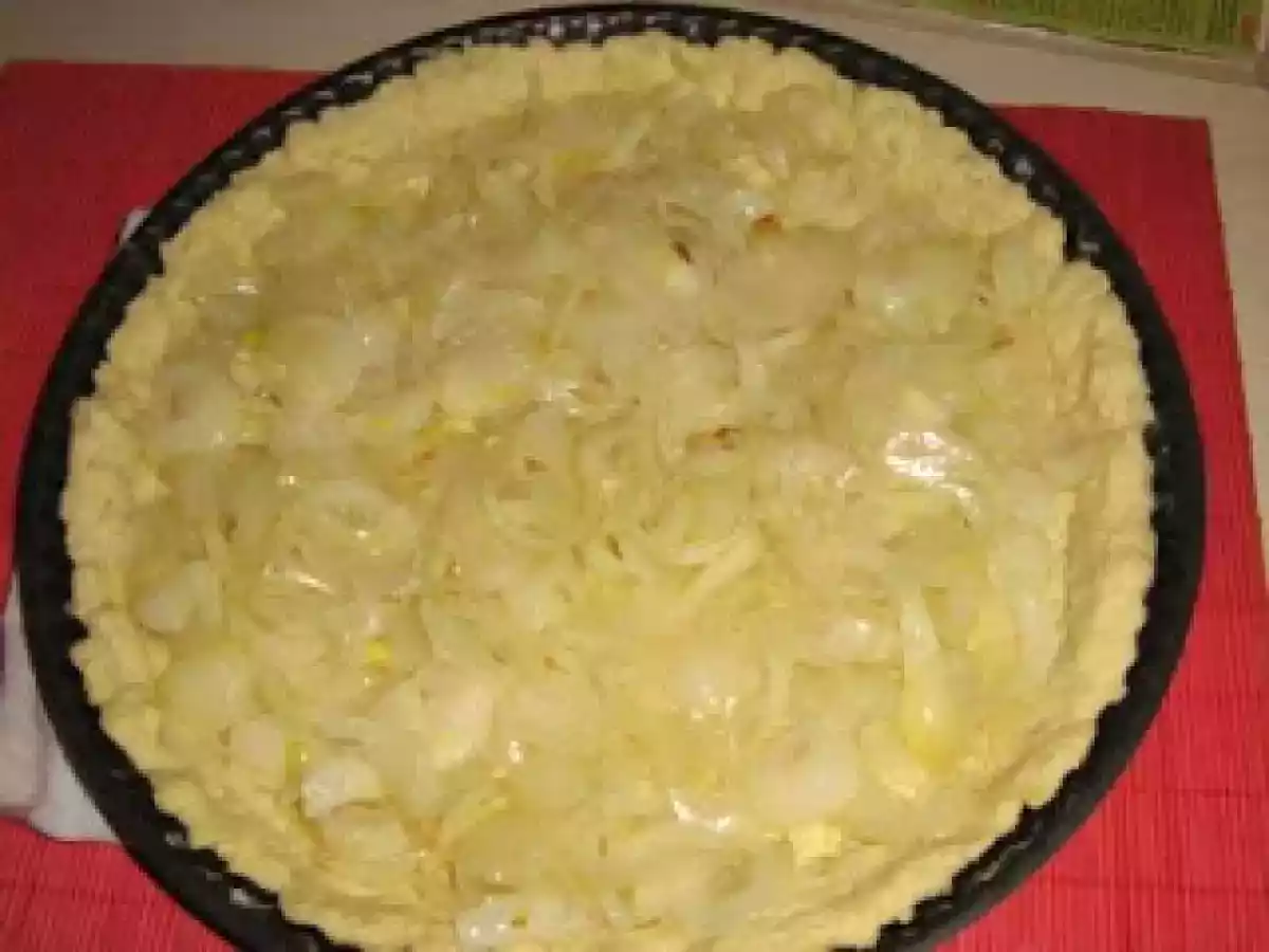 Quiche cu ceapa si sunca - poza 11