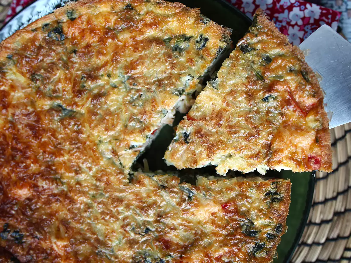 Quiche fără aluat cu somon, spanac și brânză cottage - poza 3