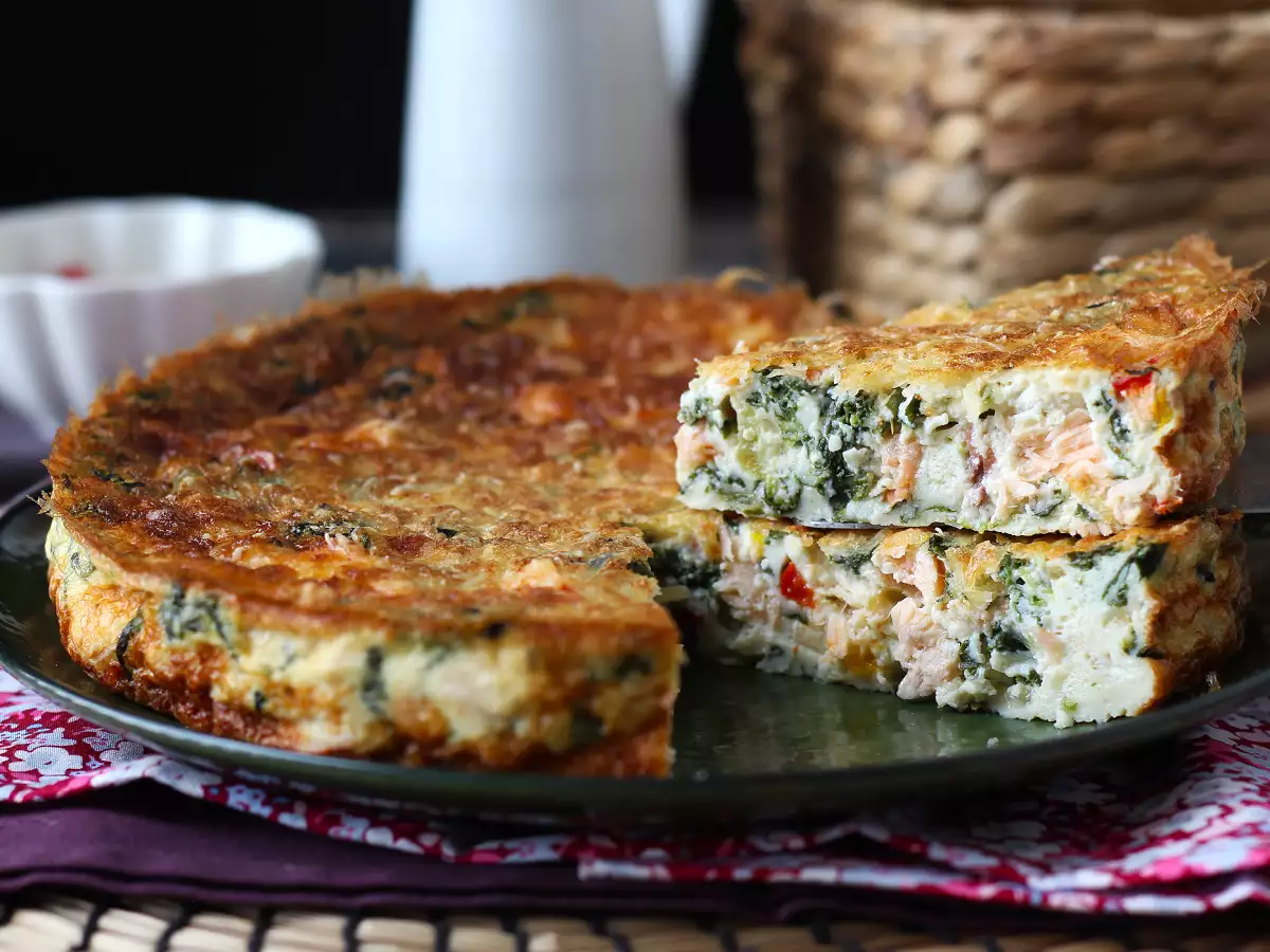 Quiche fără aluat cu somon, spanac și brânză cottage - poza 4