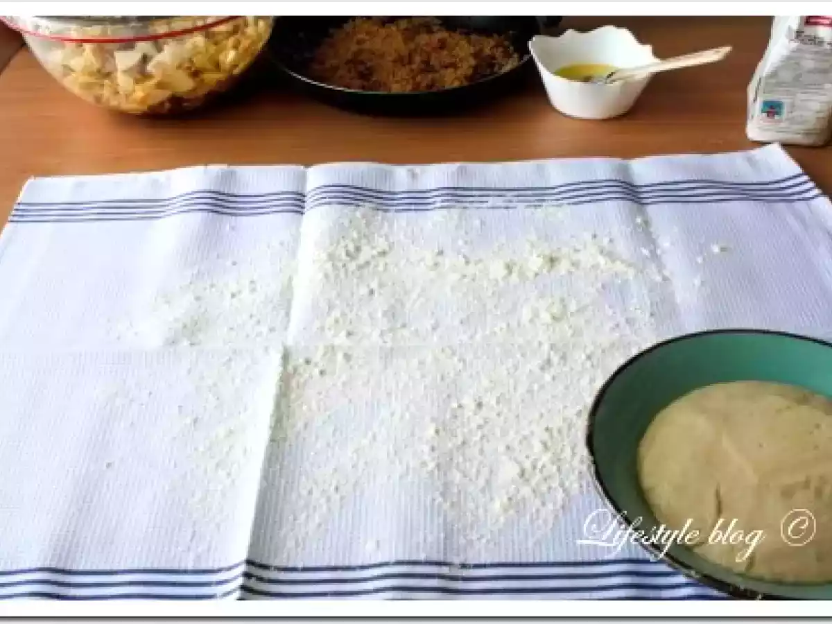 Rafinament vienez: strudel cu mere si sos de vanilie - poza 9