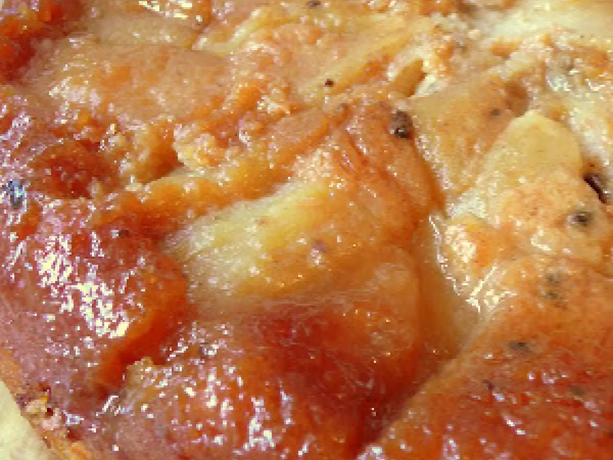 Rasturnata cu mere si branza de capra