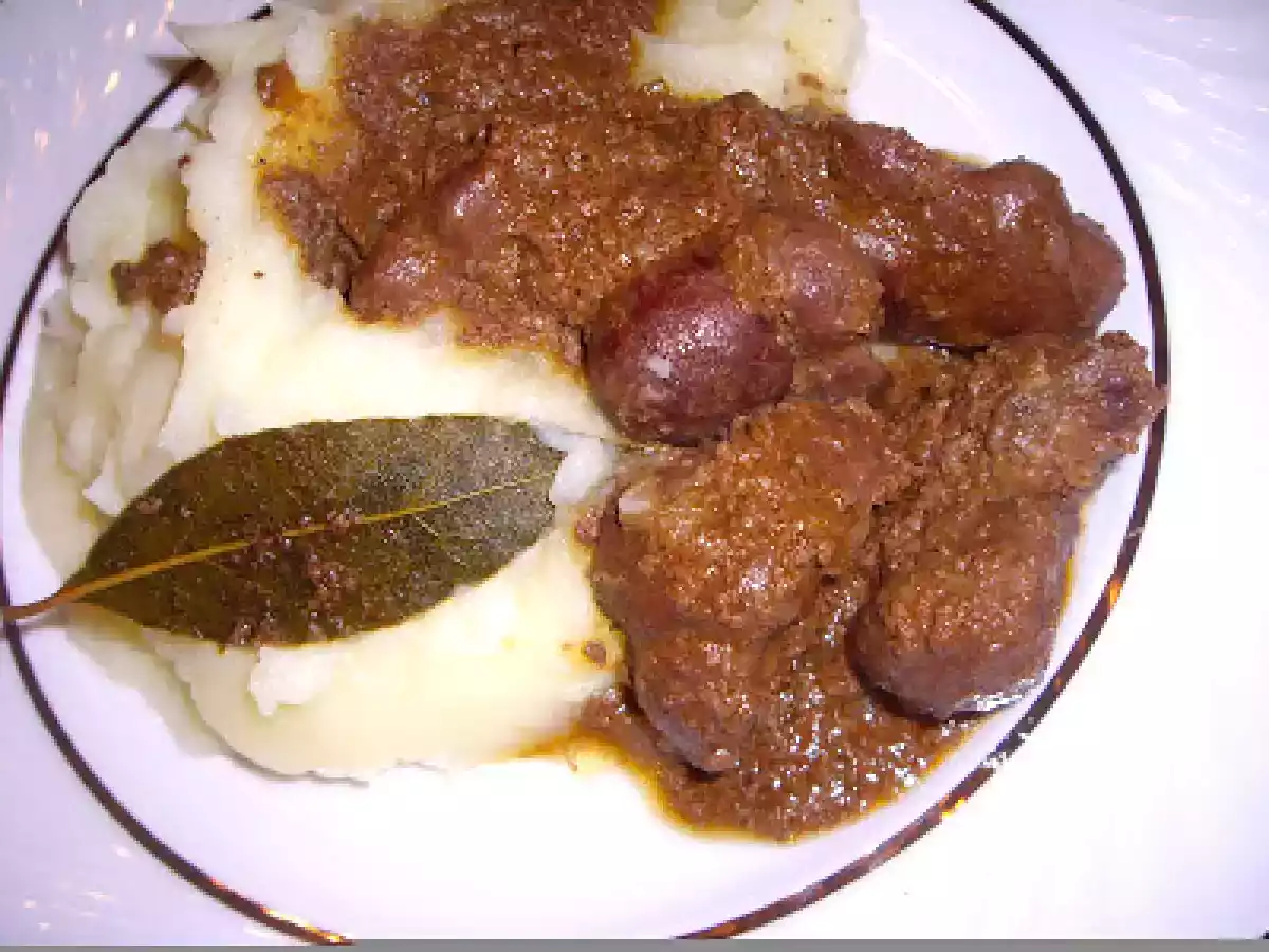 Rinichi de vita cu piure de cartofi