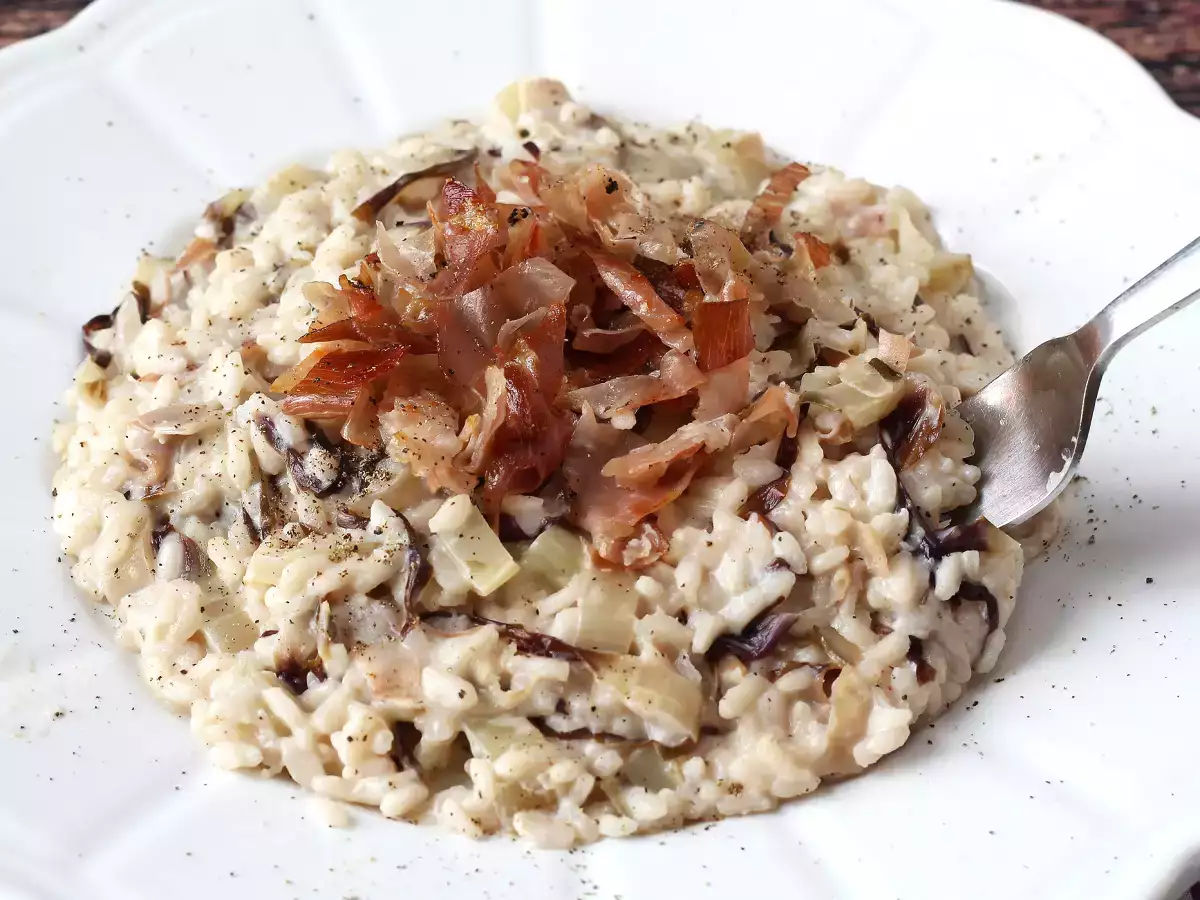 Risotto cremos și gustos cu radicchio, bacon și cremă de brânză - poza 3