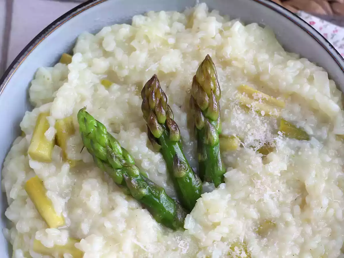 Risotto cu sparanghel verde și parmezan - poza 2