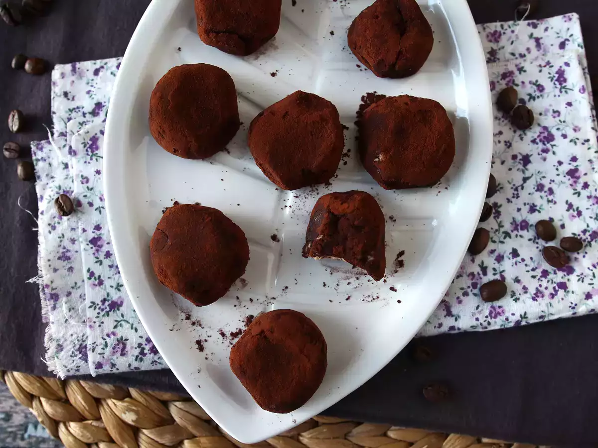 Rochers în stil Tiramisu, desertul italian perfect în porții mini pentru a merge cu cafeaua ta! - poza 2