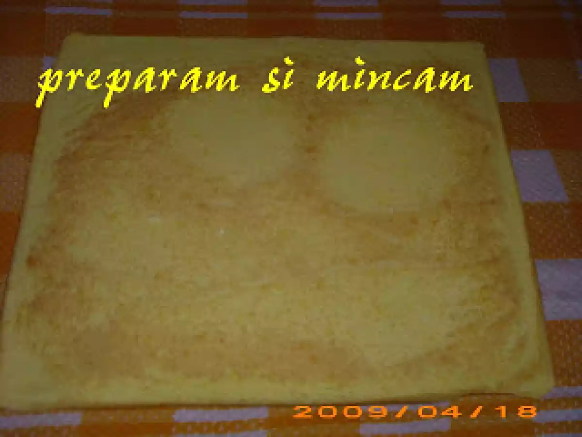 Rulada cu capsuni si crema pasticcera - poza 10