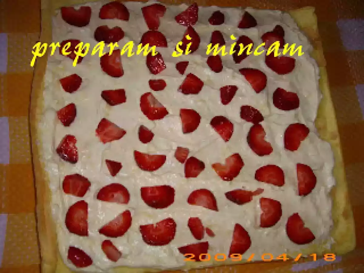 Rulada cu capsuni si crema pasticcera - poza 13