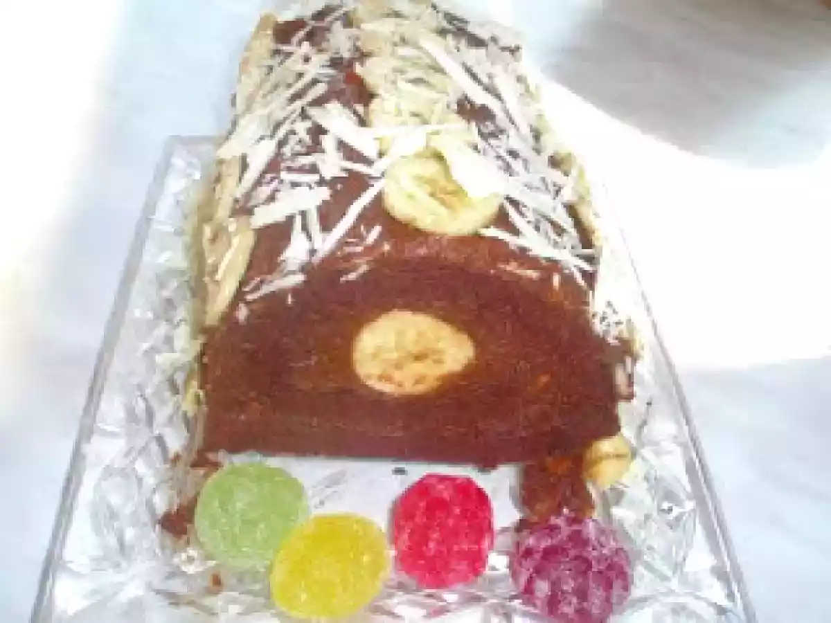 Rulada cu crema de ciocolata si banane - poza 3