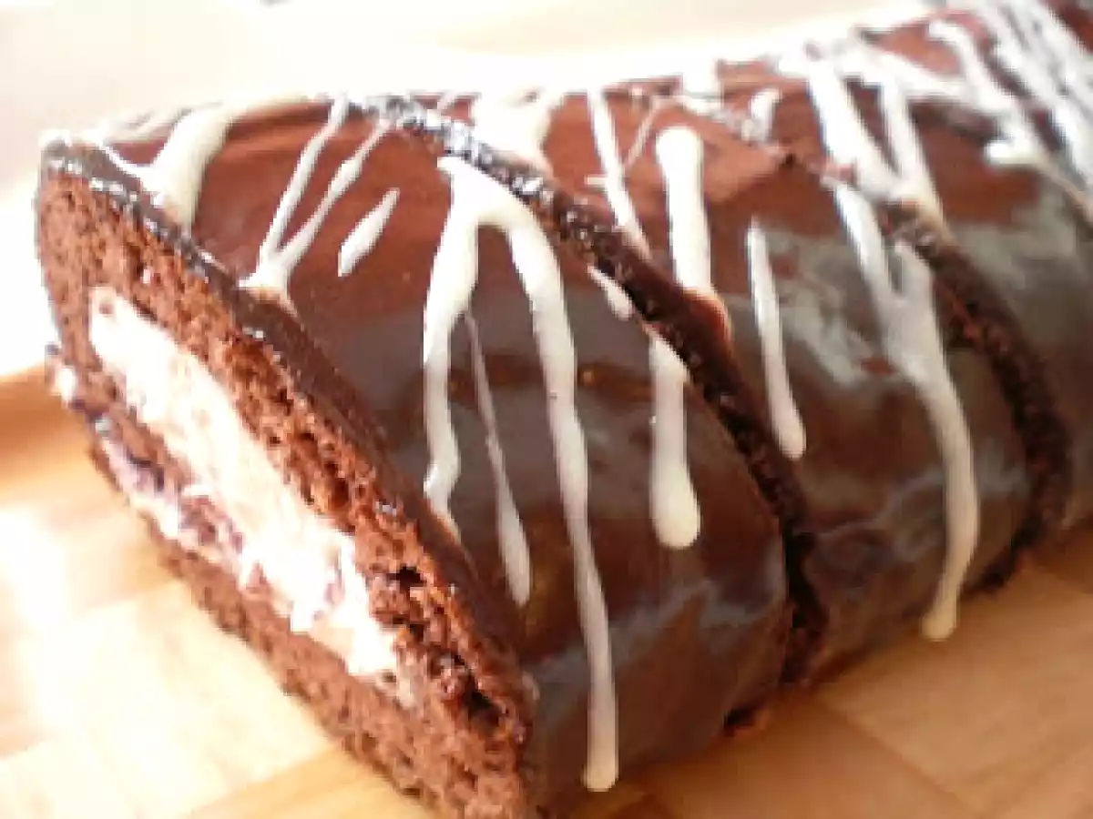 Rulada cu mascarpone si afine - poza 2