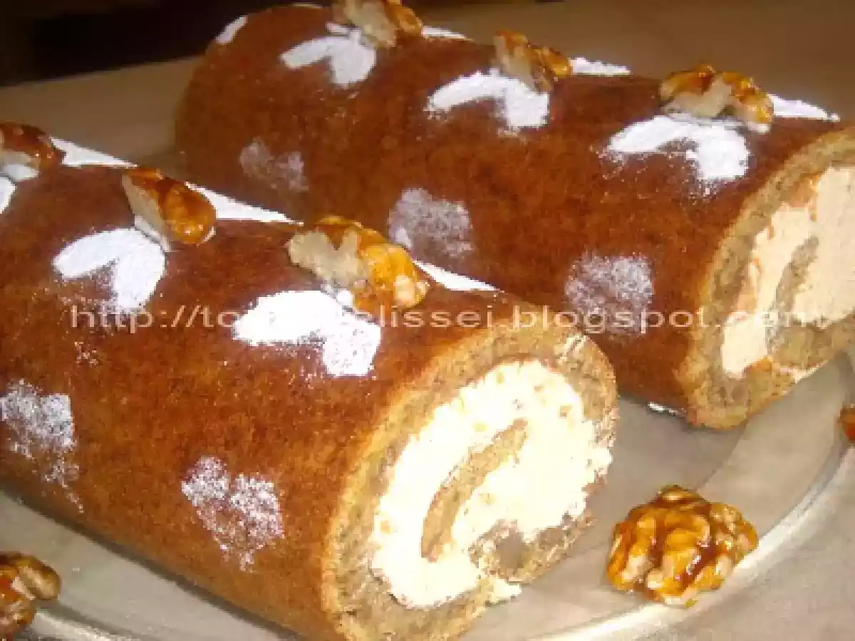 Rulada cu nuca si crema caramel - poza 14