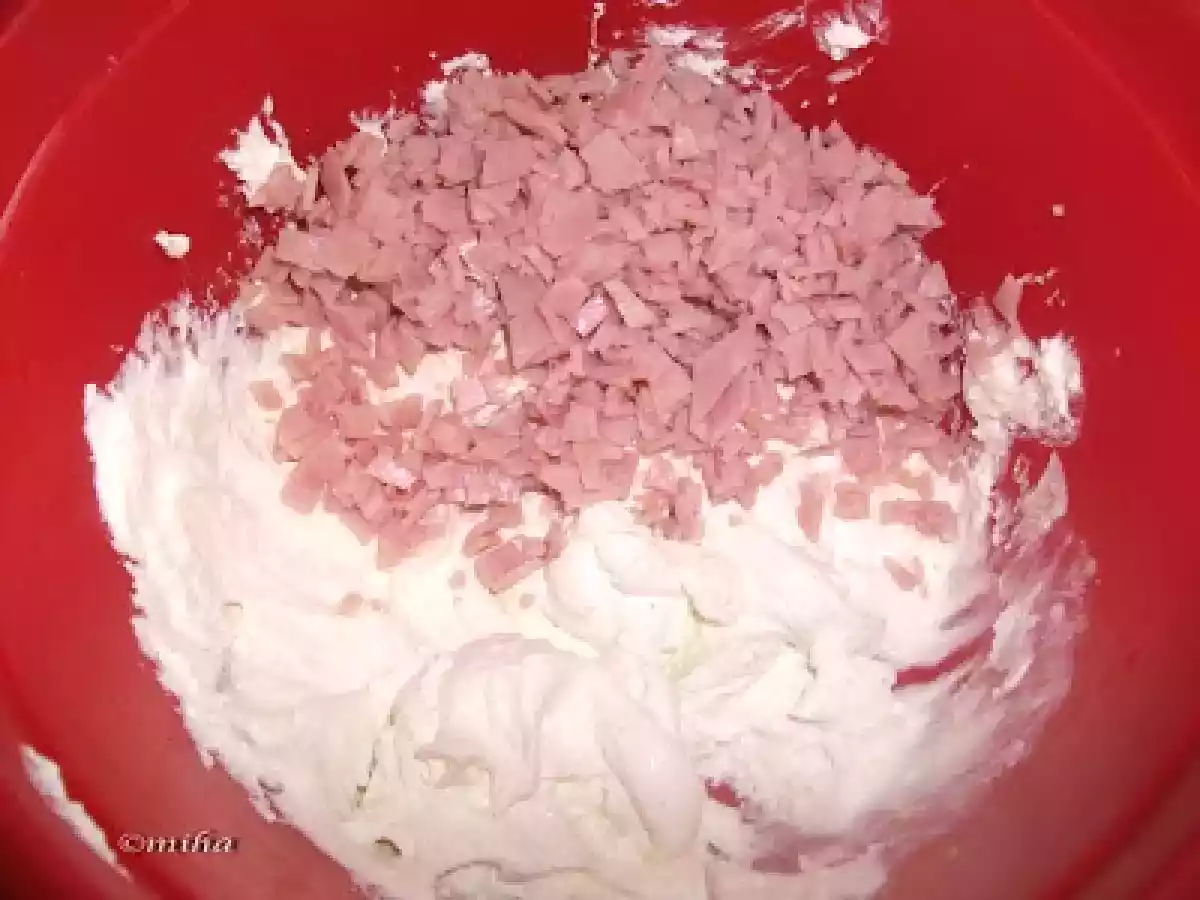 Rulada de cascaval cu branza si sunca - poza 2