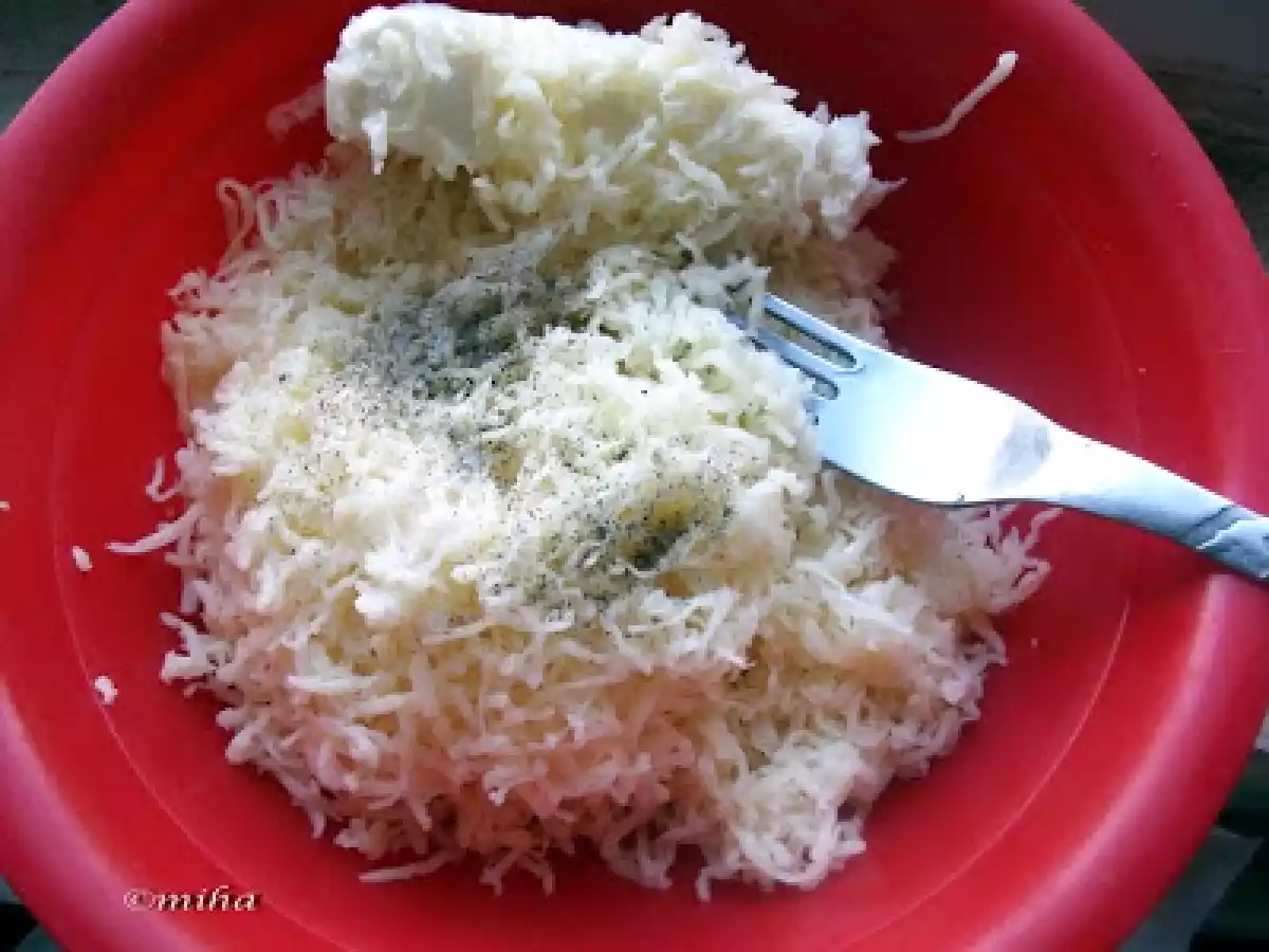 Rulada de cascaval cu branza si sunca - poza 3