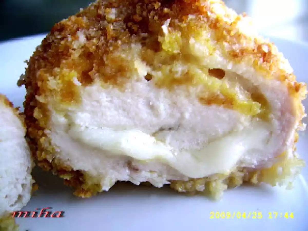 Rulada de pui cu cascaval - poza 5